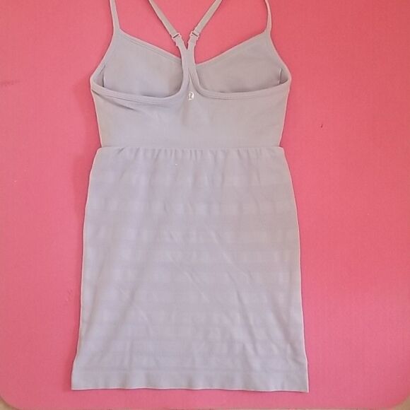 🏷Sale2/$35🏷Lululemon Tank Top - Picture 3 of 4